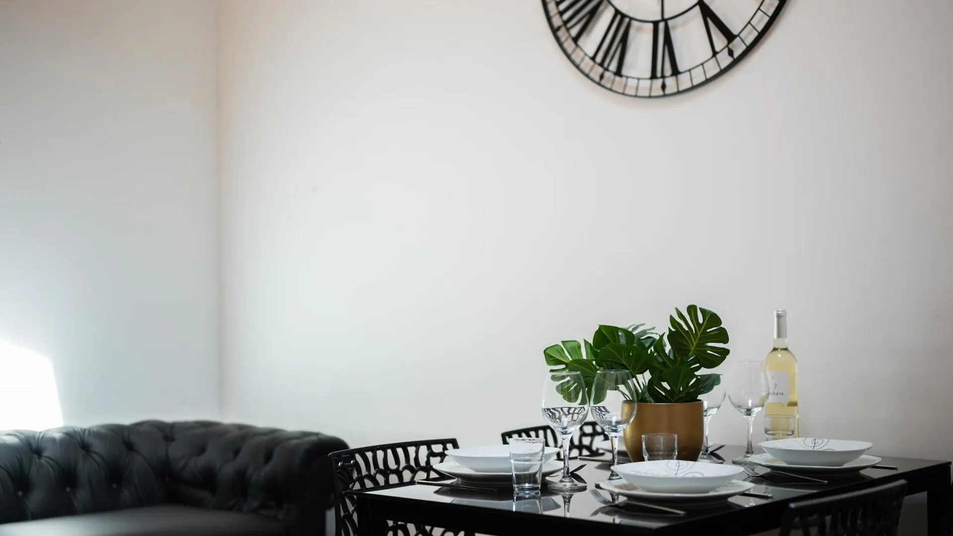 Evasion En Duplex Au Coeur De La Vieille Ville Saint-Laurent-du-Var Apartment